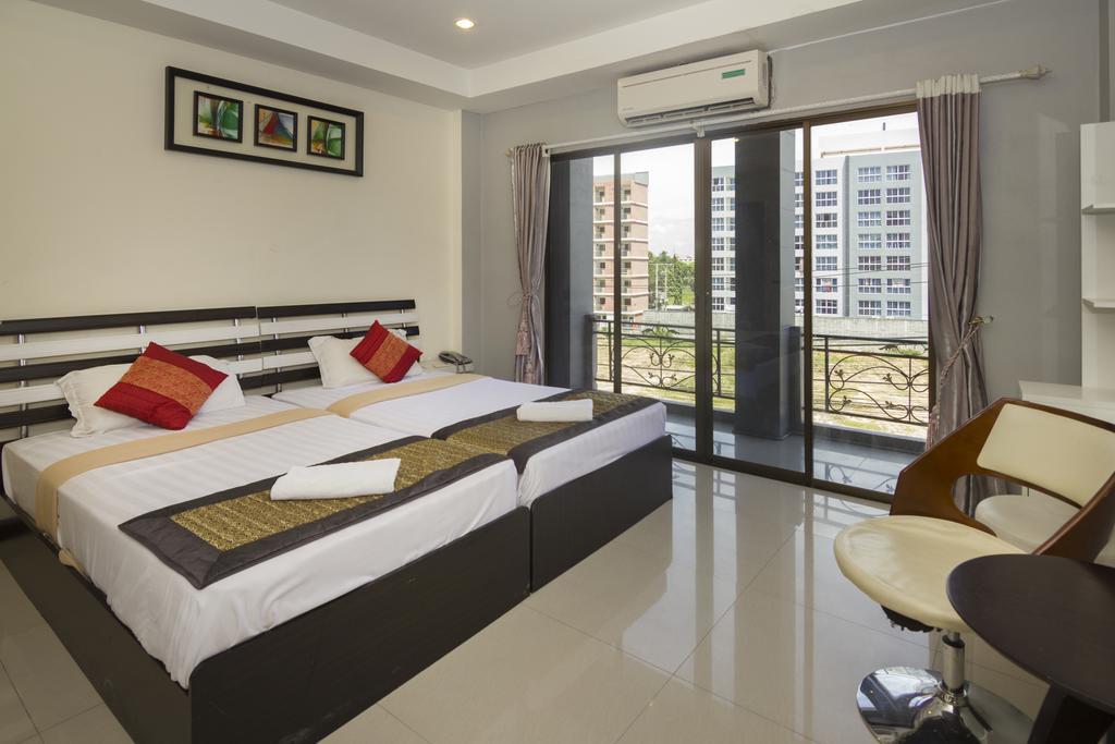 Royal Q & D Suites Pattaya Bagian luar foto