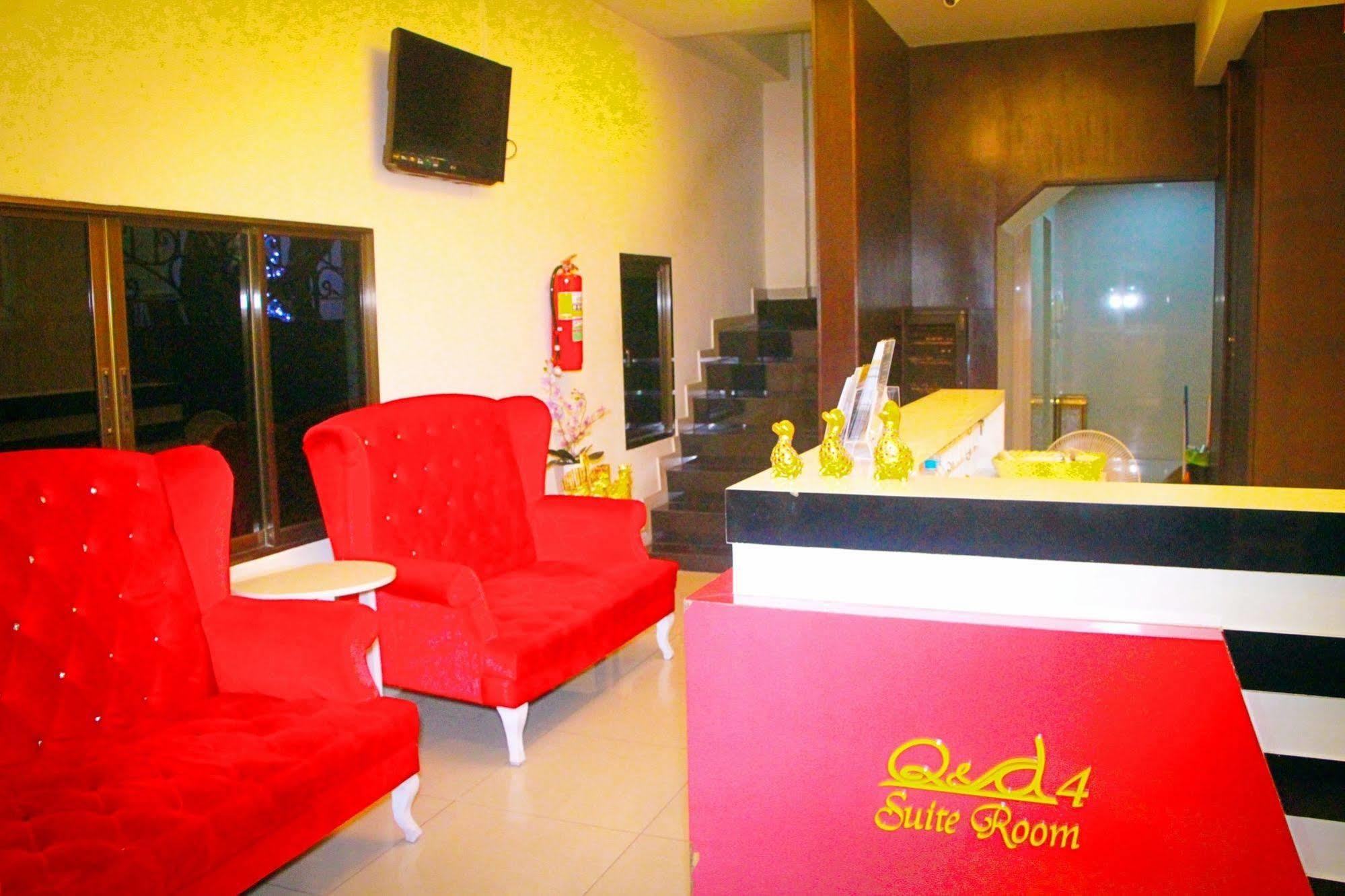 Royal Q & D Suites Pattaya Bagian luar foto